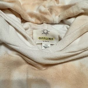 Aerie small sweatshirt tan and white colored. Worn once